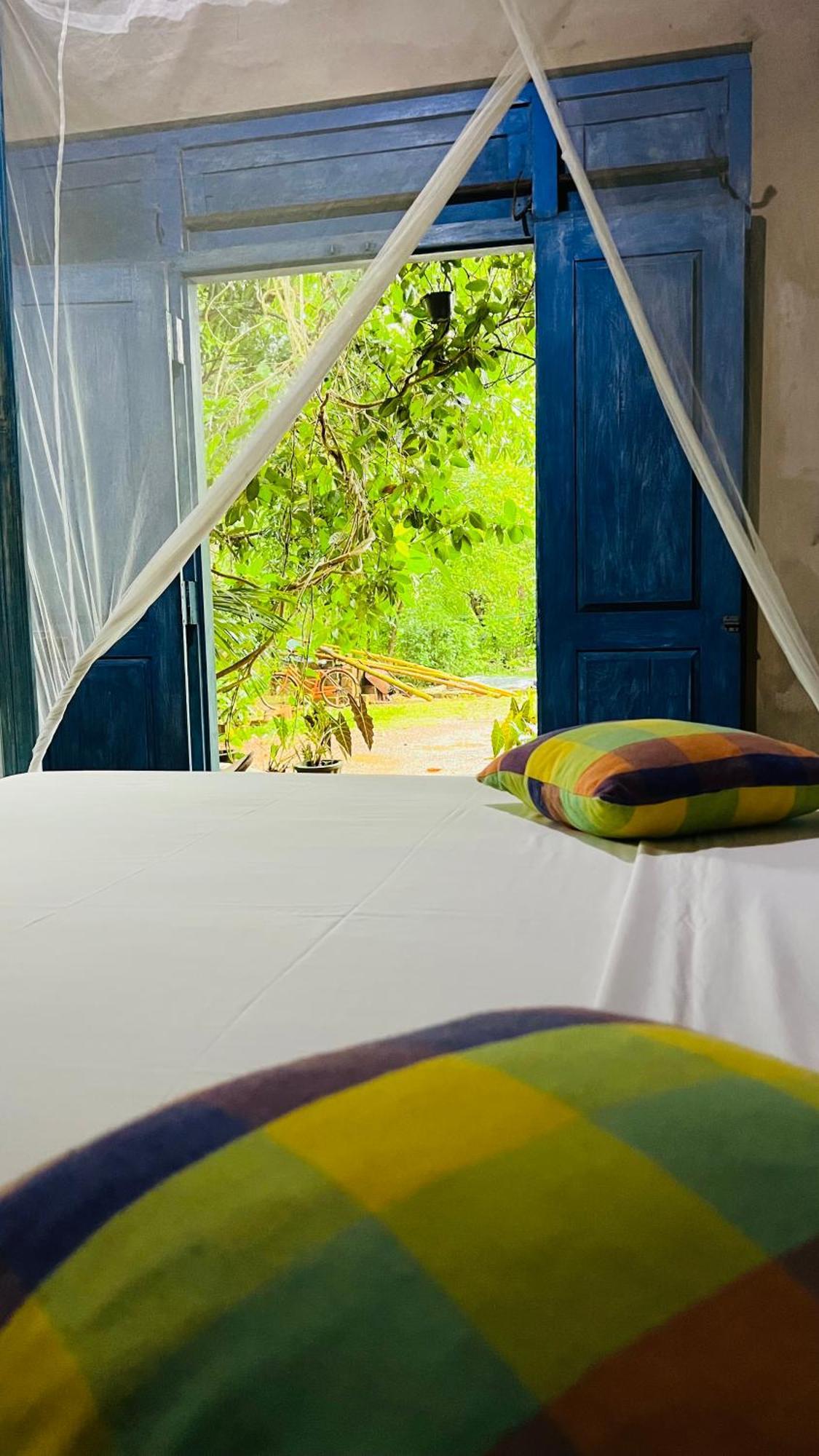 Kataragama Homestay Esterno foto