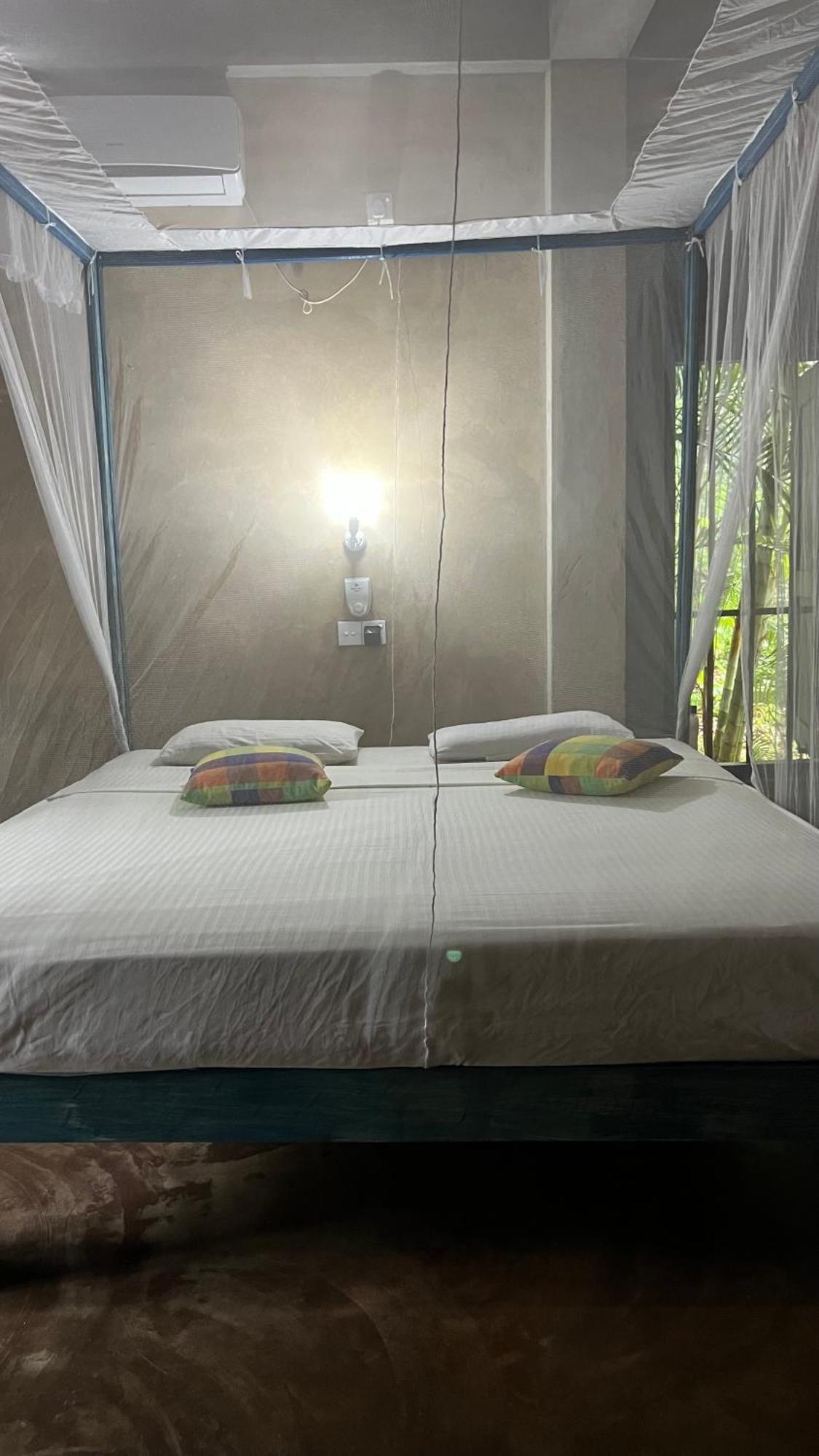 Kataragama Homestay Esterno foto