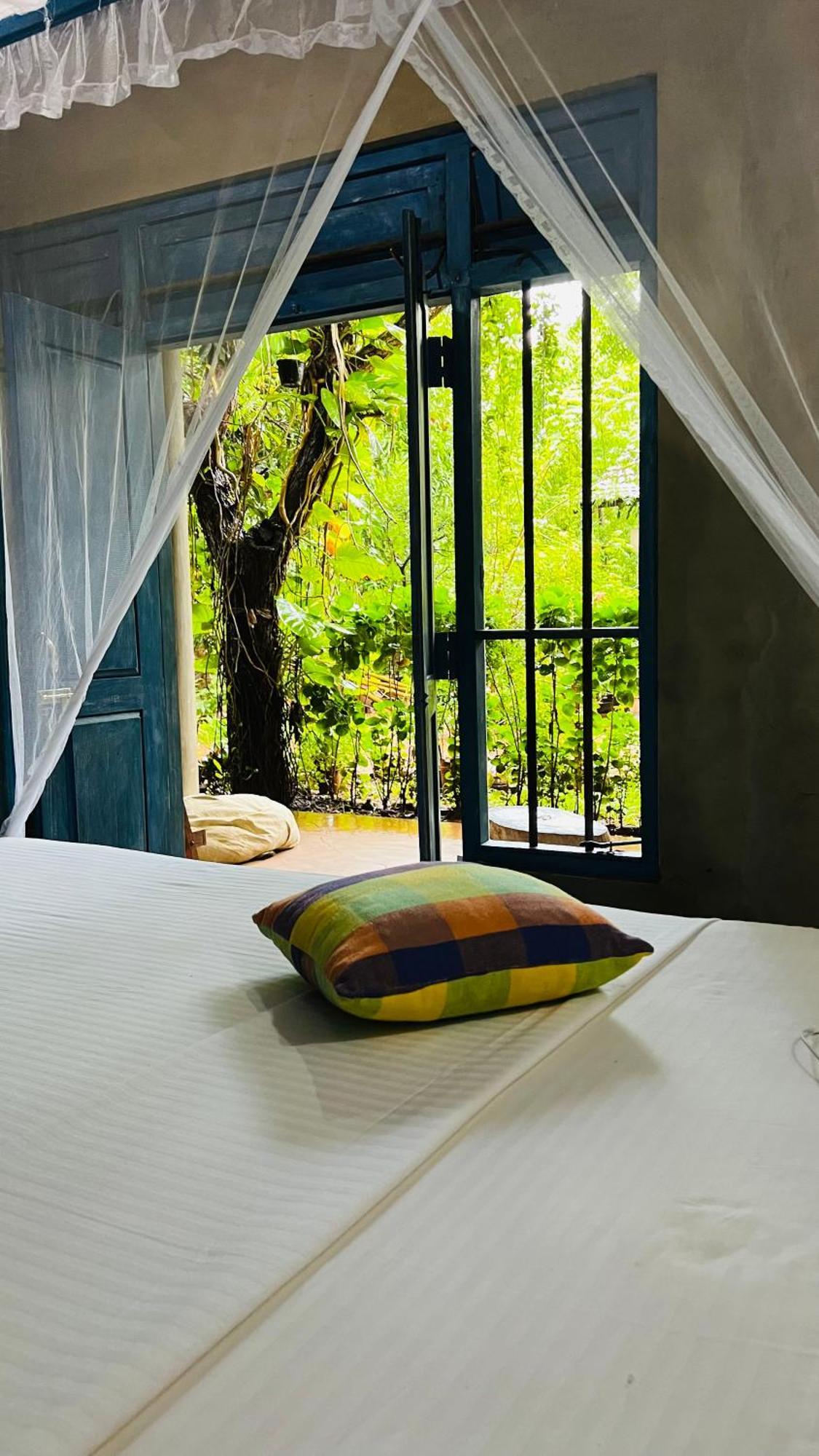 Kataragama Homestay Esterno foto