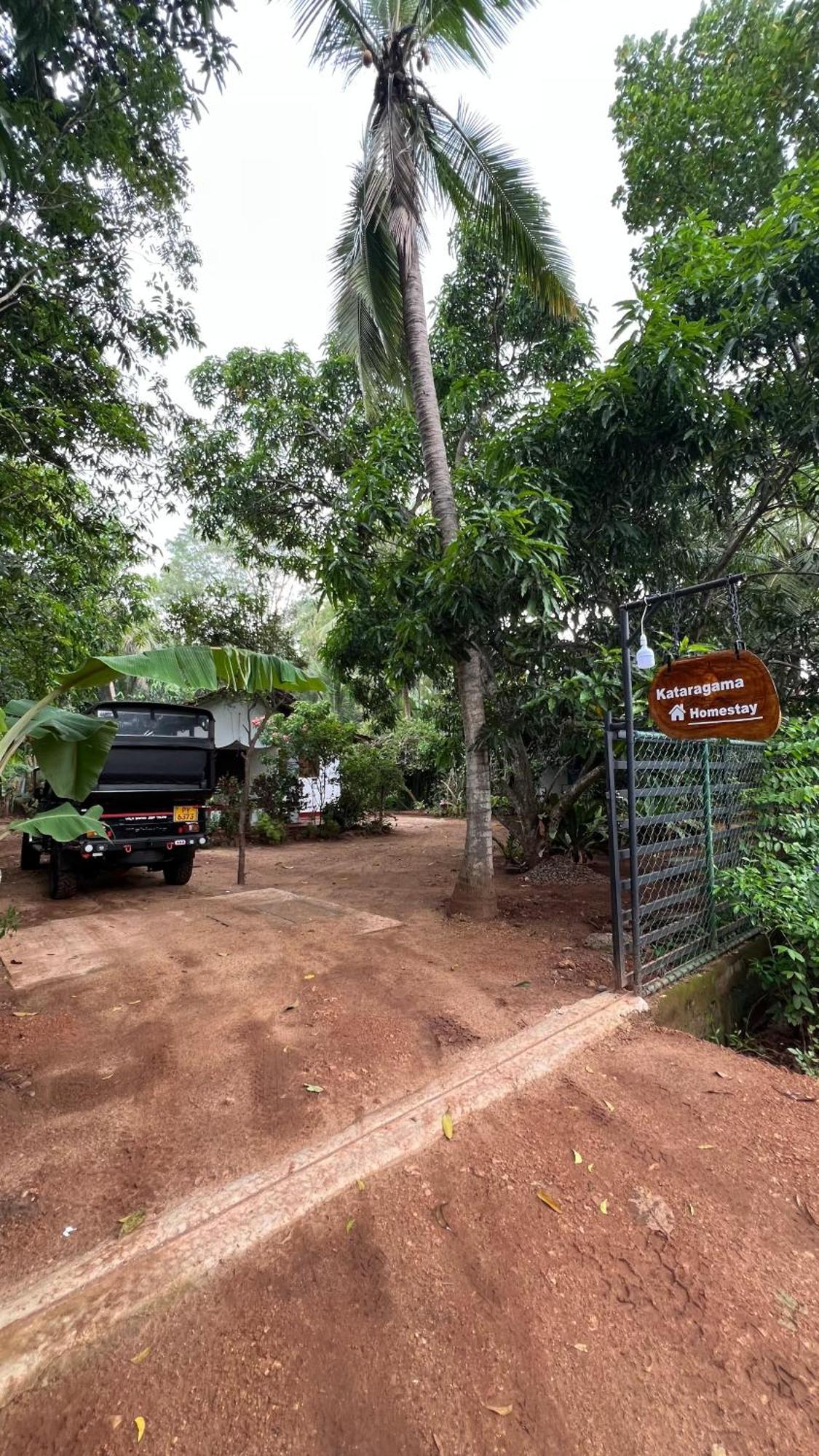 Kataragama Homestay Esterno foto