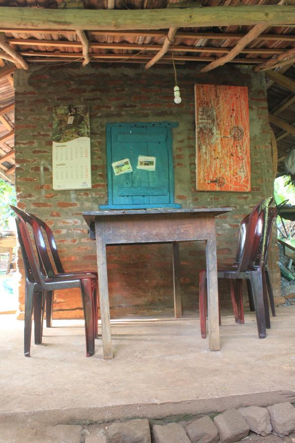 Kataragama Homestay Esterno foto